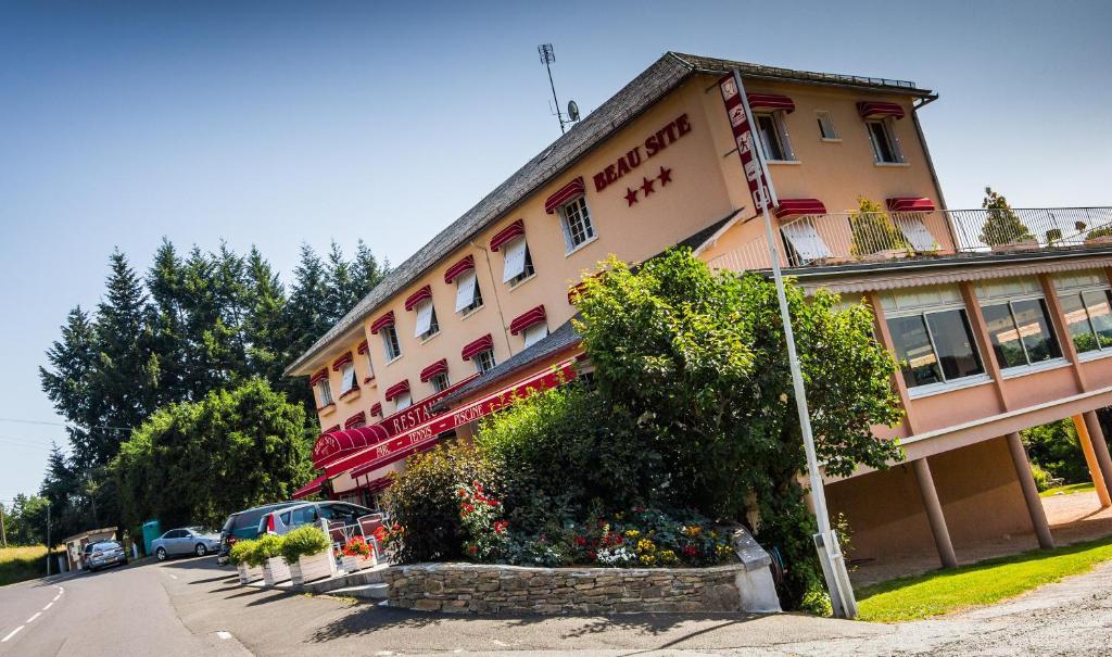 Logis Hotel Beau Site Loubaresse  Экстерьер фото